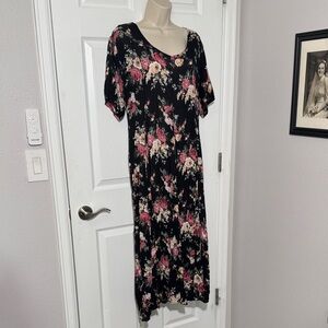 ROUGE Y2K witchy floral maxi dress! Size M-L.